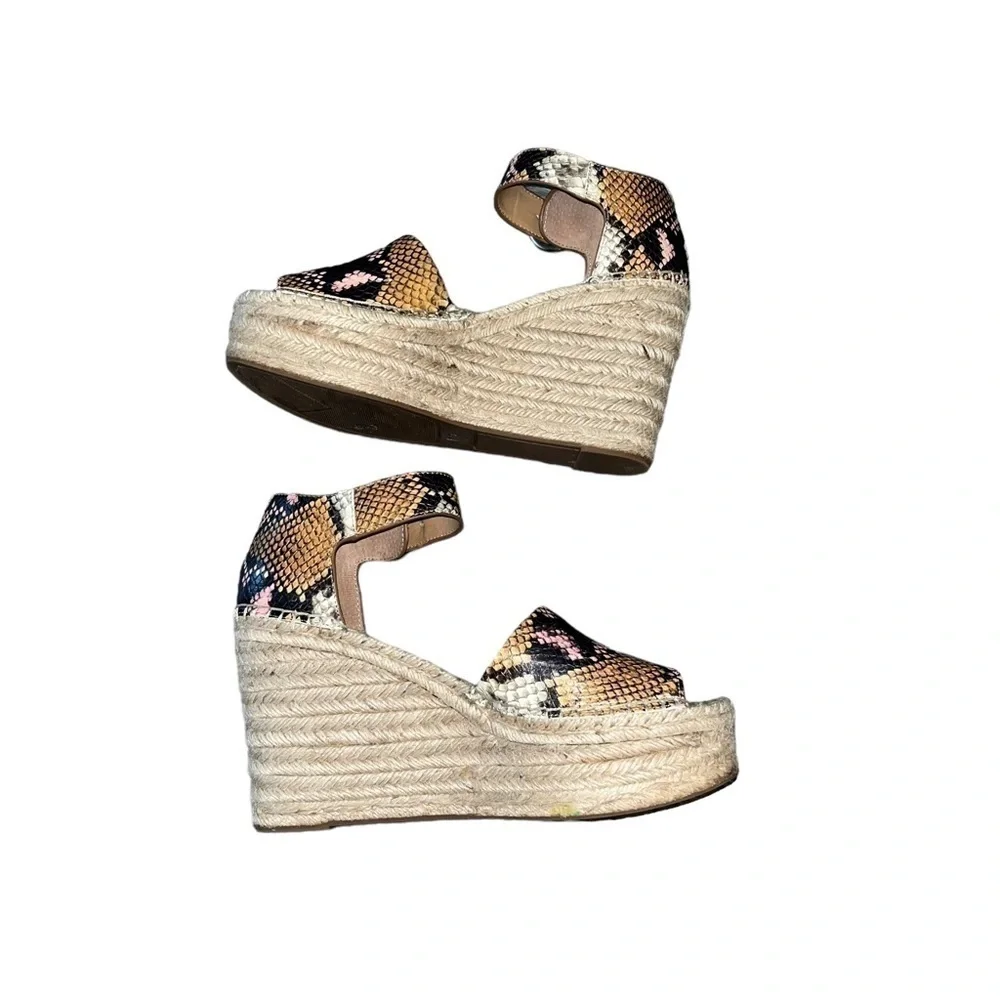 MARC FISHER Snake Wedge 